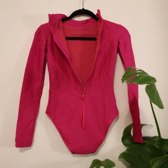 Mott50 Kelly One Piece - Picture 5 of 8